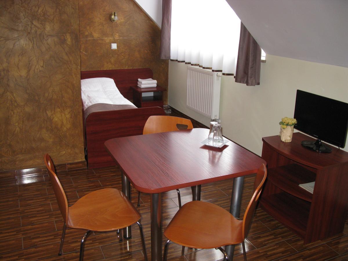 Motel Gorno Pokoj fotografie